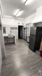 Kitchener Road (D8), Terrace #594648661